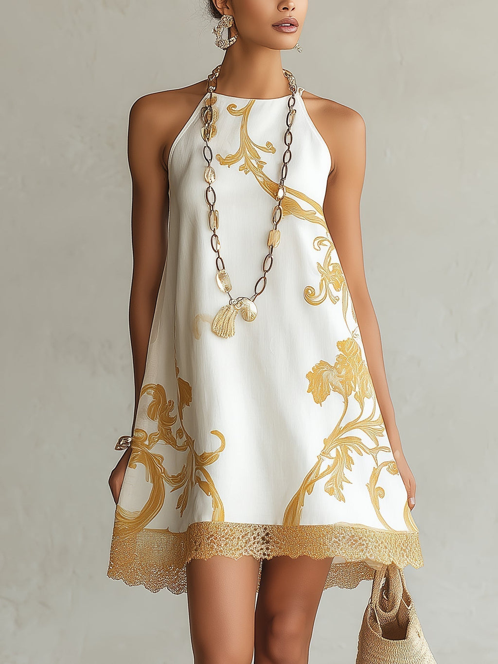 Heloisa| Vestido mini de encaje blanco con motivos dorados