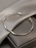 Pulsera Évora™ – Elegancia minimalista que combina con todo