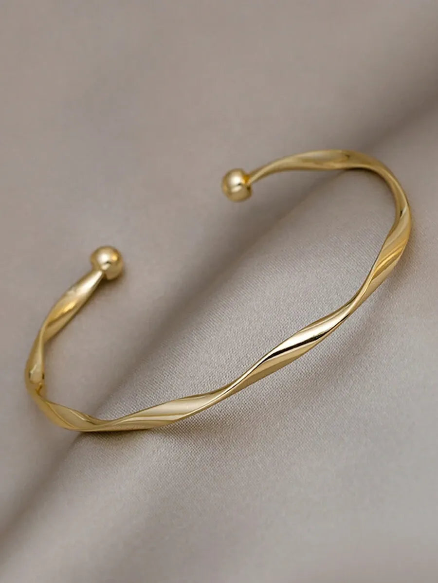 Pulsera Évora™ – Elegancia minimalista que combina con todo